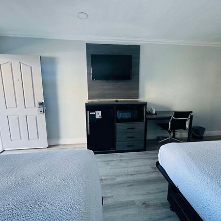 Surestay By Best Western Fresno Central Exterior foto
