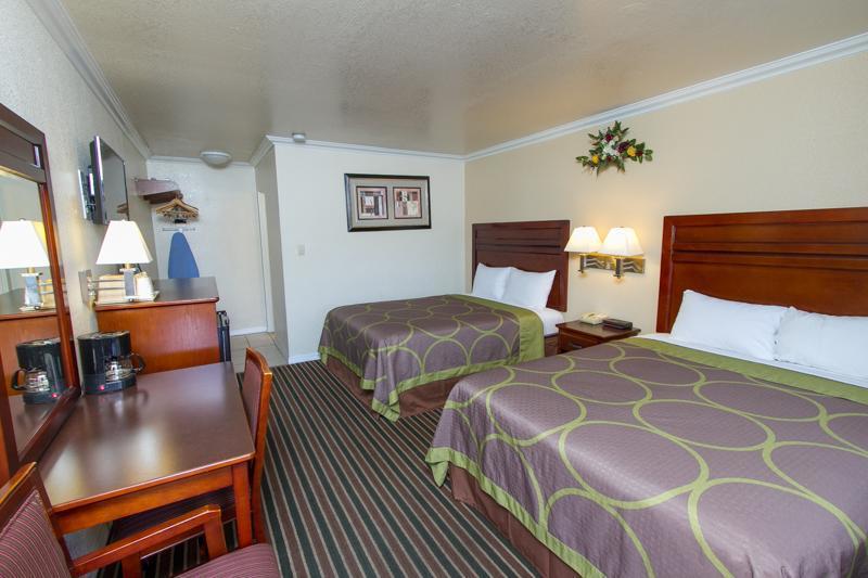 Surestay By Best Western Fresno Central Exterior foto