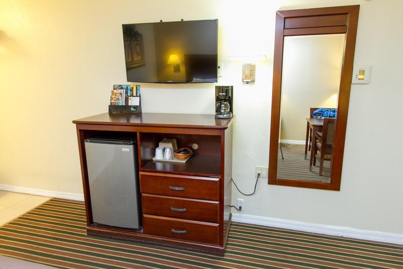 Surestay By Best Western Fresno Central Exterior foto